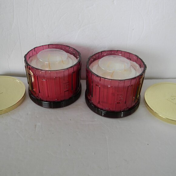 NEW Elton John by Slatkin + Co. S/2 14oz Mulled Pomegranate Wine Candles - Picture 1 of 3